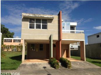 Jardin Dorado B-02, Dorado, PR 00646 