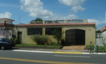 Cd19 Calle Dr Diego Alvarez Chan, Toa Baja, PR 00949 