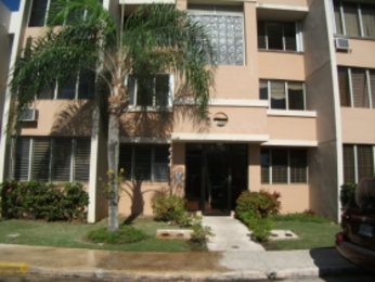 Cond Chalets Del Parque # 5-b-5, Guaynabo, PR 00969 