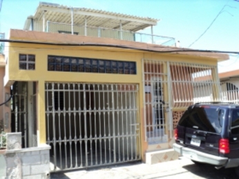 Vista Alegre 51 Calle Las Flores, Bayamon, PR 00959 