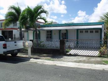 137-10 Calle 403 Villa Carolina, Carolina, PR 00987 