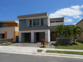 M-15 Amsterdam St Olympic Ville, Las Piedras, PR 00771 