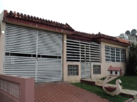 Urb Bella Vista Y17 Calle 25, Bayamon, PR 00957 