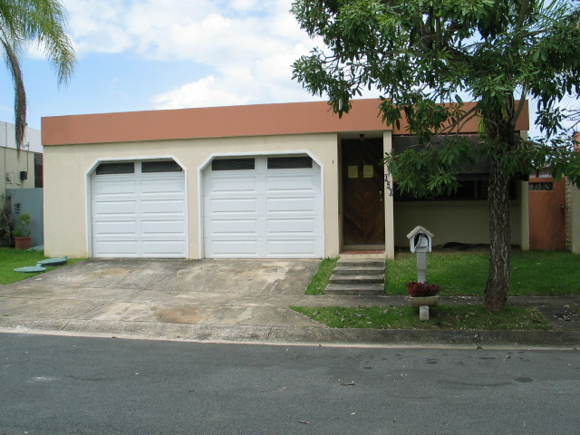 252 Calle Monte Rea, Toa Alta, PR 00953 