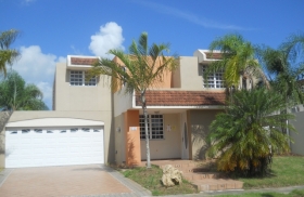 335 Isla Verde St Villas De La Playa, Vega Baja, PR 00693 