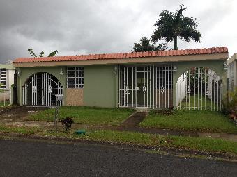 29 St V11 Metropoli, Carolina, PR 00987 