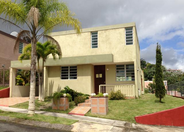 H-1 7 St Brisas De Palma Sola, Aguas Buenas, PR 00703 