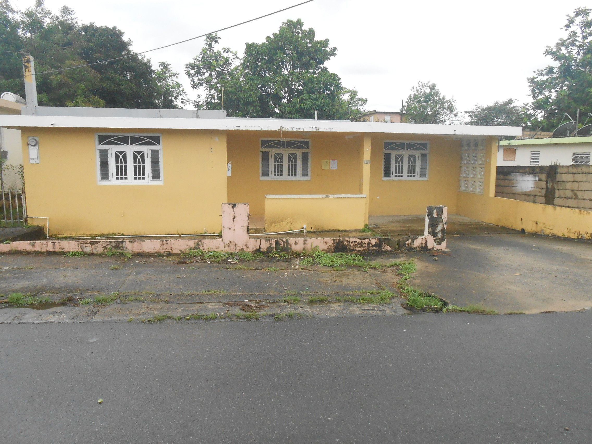 445 La Ponderosa Co, Rio Grande, PR 00745 