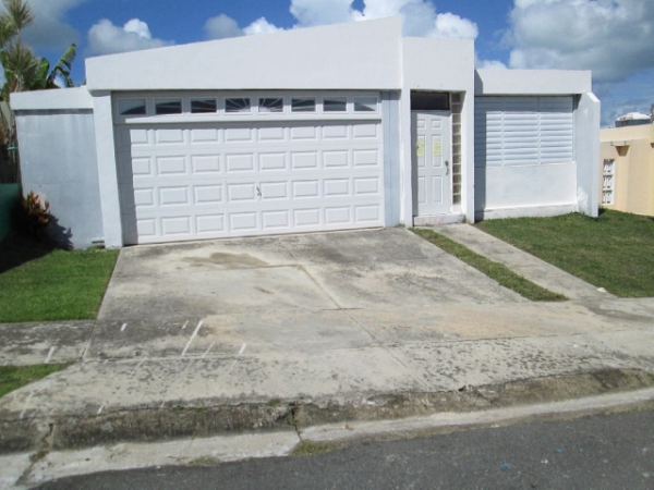 Urb Altamira A33 Calle 8, Fajardo, PR 00738 