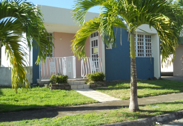 E-94 Calle San Lucas Lirios Cala, Juncos, PR 00777 