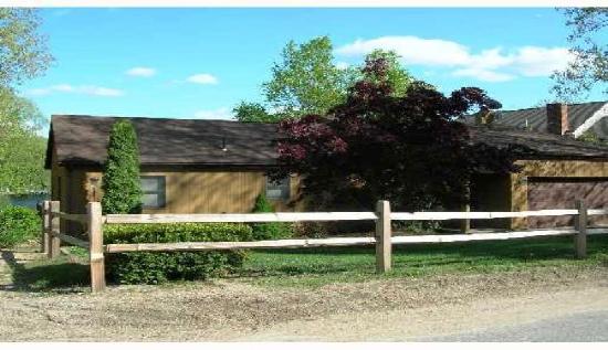 78 West Shore Drive, Exeter, RI 02822 