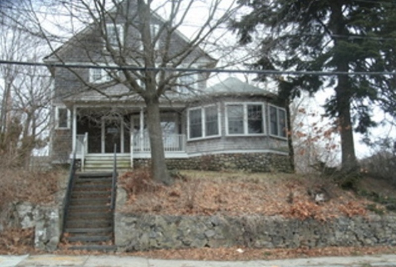 3155 Post Rd, Warwick, RI 02886 