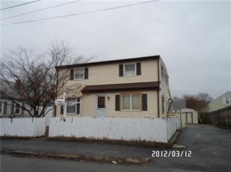 129 Bloodgood St, Pawtucket, RI 02861 