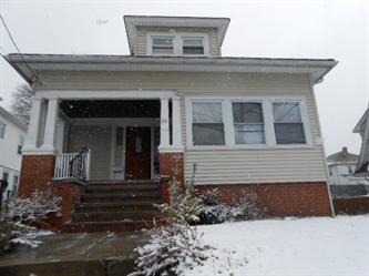 315 River Ave, Providence, RI 02908 