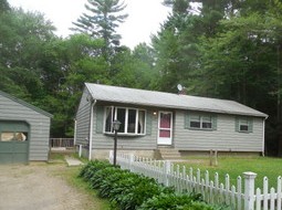 696 Reservoir Rd, Burrillville, RI 02859 