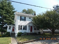 78 Fowler Ave, Pawtucket, RI 02860 