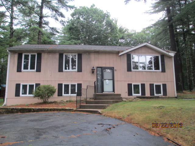 15 Plum Tree Lane, Coventry, RI 02816 
