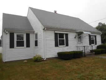 168 Tangent St, East Providence, RI 02914 