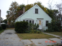 162 Ballston Ave, Pawtucket, RI 02861 