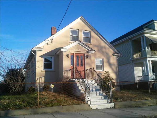 101 Leah St, Providence, RI 02908 