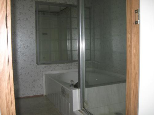 1750 LAURENS HWY, Greenwood, SC 29646 