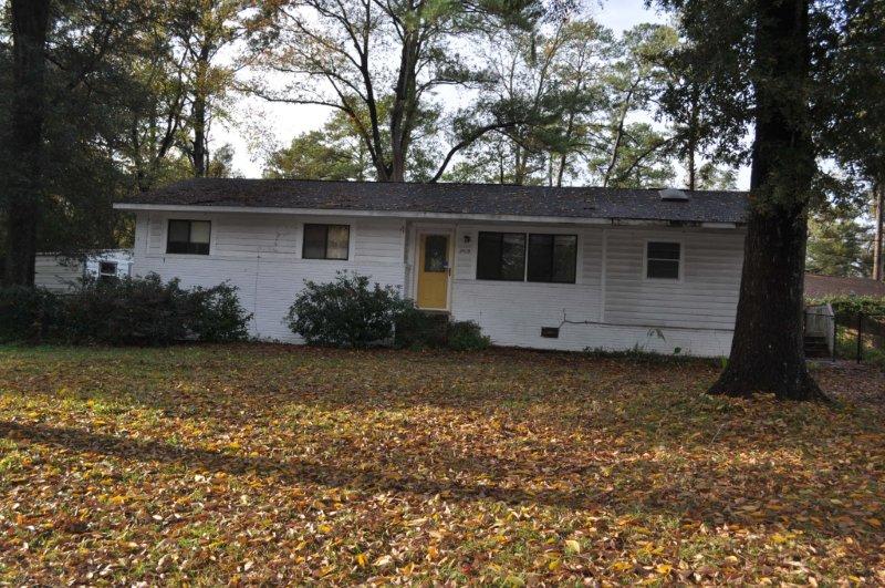 2409 South Drive, Beaufort, SC 29902 