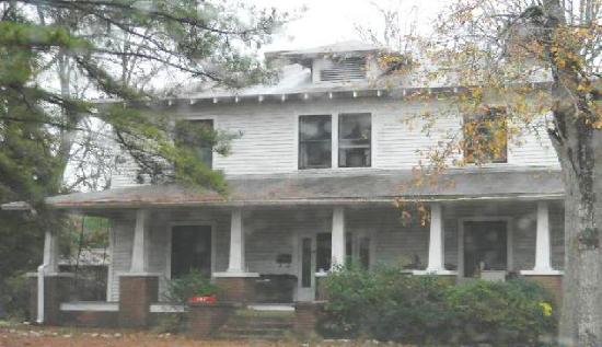 408 Travis Avenue, Saluda, SC 29138 