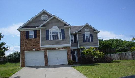 328 E Rustling Leaves Ln, Roebuck, SC 29376 