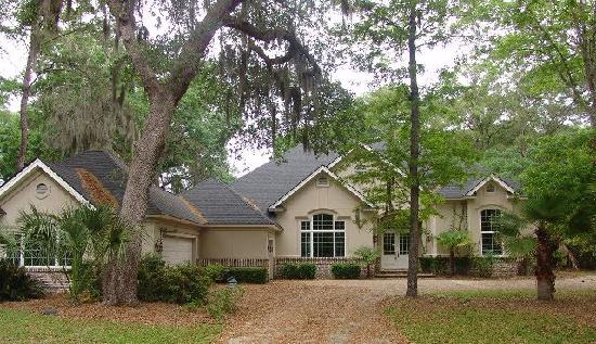 21 Hawthorne Rd, Bluffton, SC 29910 