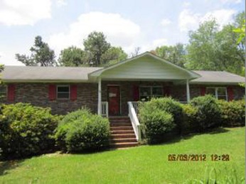 903 Crenshaw St, Pendleton, SC 29670 