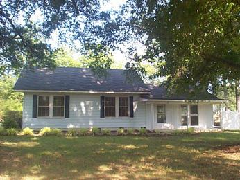 4 South Pacific Ave, York, SC 29745 