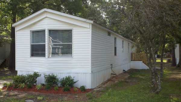 8401 E. Saddlebrook Dr., North Charleston, SC 29420 
