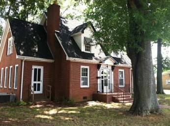 809 S Limestone St, Gaffney, SC 29340 