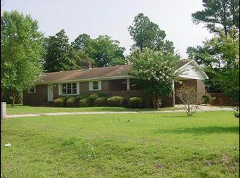 221 St Charles Road, Bishopville, SC 29010 