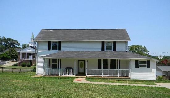 8 Anderson St, Piedmont, SC 29673 