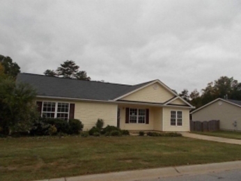 29 Laws Ln, Piedmont, SC 29673 