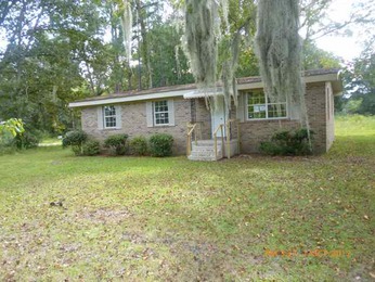 16 Hickory St, Ridgeland, SC 29936 