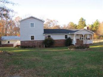 136 Colony Pike Rd, Inman, SC 29349 