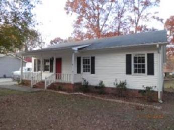 203 Faunawood Dr, Simpsonville, SC 29680 