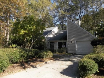 313 Kingbird Rd, Ladson, SC 29456 