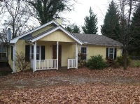 2215 E Lee Rd, Taylors, SC 29687 