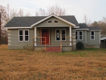 1308 Flat Rock Rd, Starr, SC 29684 