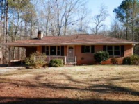 118 Pineview Drive, Greenwood, SC 29646 