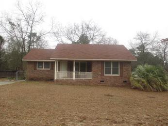 1252 Woodland Dr, Lugoff, SC 29078 