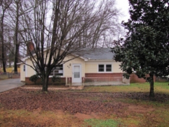 42 Templewood Dr, Greenville, SC 29611 