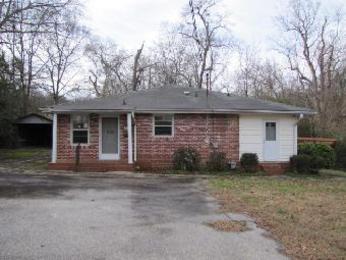 113 B Maplebrook St, Laurens, SC 29360 