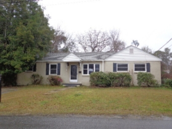 1130 Berkeley St, Hanahan, SC 29406 