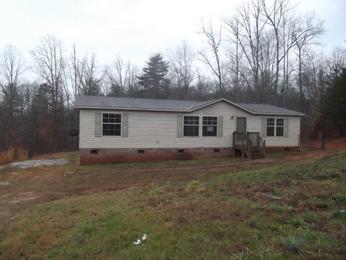 301 City Lake Dr, Pickens, SC 29671 