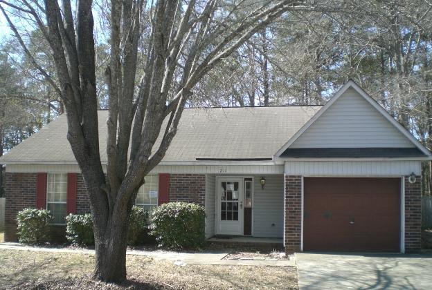 211 Chandler Drive, Ladson, SC 29456 