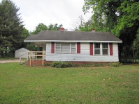 155 Hampton St, Wellford, SC 29385 